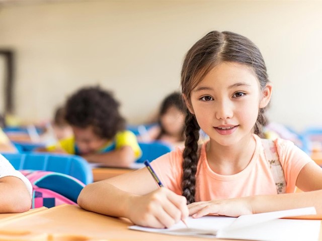 ¿A qué edad puede un niño comenzar las clases de inglés?