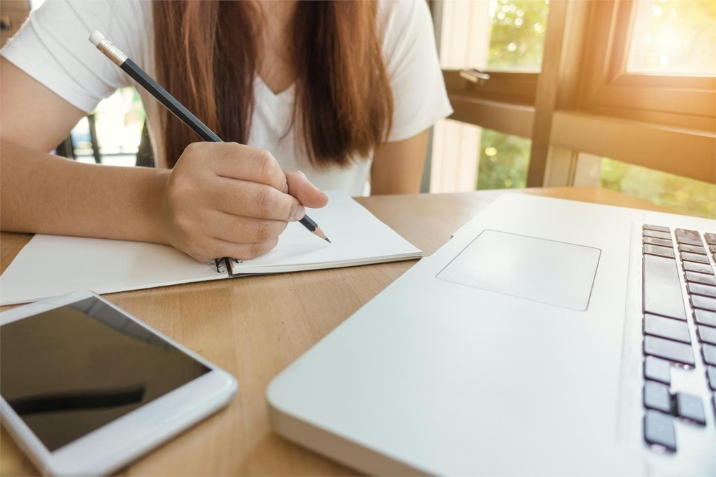 Cursos intensivos de inglés: ¡sácale el máximo partido al verano!