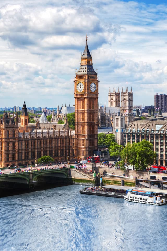 Academia con cursos de inglés en Santiago de Compostela y Noia